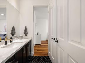 475 Amalfi Ave, Coral Gables FL 33146