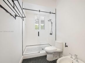 475 Amalfi Ave, Coral Gables FL 33146