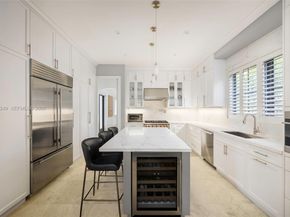 475 Amalfi Ave, Coral Gables FL 33146
