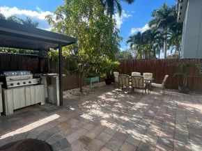 3134 NE 3rd Dr, Homestead FL 33033