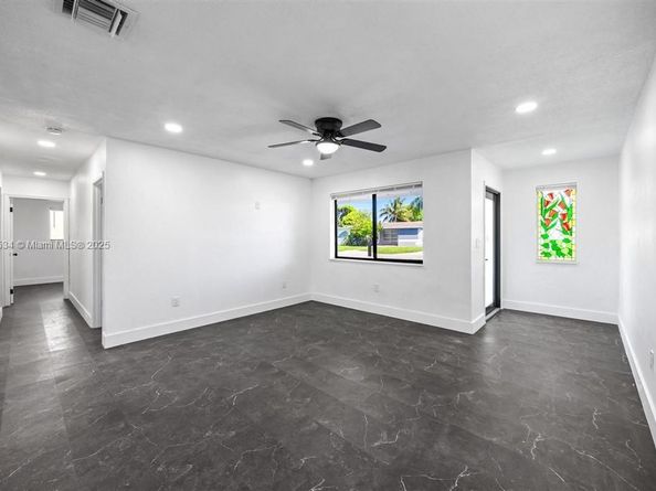 6712 Arbor Dr, Miramar FL 33023