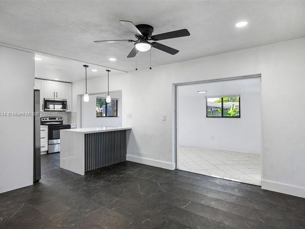 6712 Arbor Dr, Miramar FL 33023