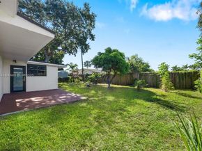 6712 Arbor Dr, Miramar FL 33023