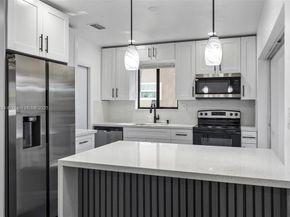 6712 Arbor Dr, Miramar FL 33023