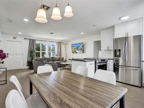 1124 NE 6th St, Hallandale Beach FL 33009