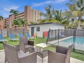1124 NE 6th St, Hallandale Beach FL 33009