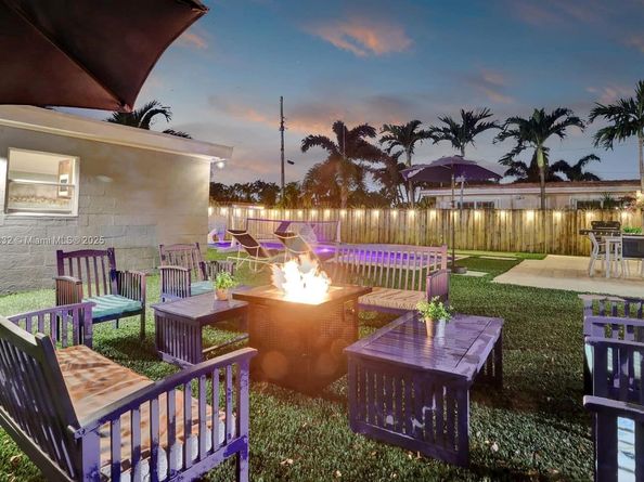 1124 NE 6th St, Hallandale Beach FL 33009