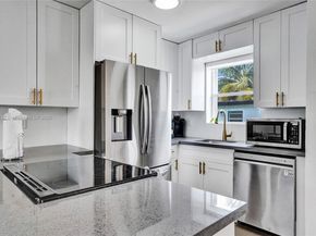1124 NE 6th St, Hallandale Beach FL 33009