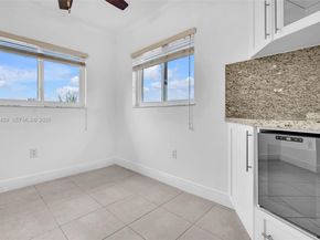 701 SW 142nd Ave 414S, Pembroke Pines FL 33027