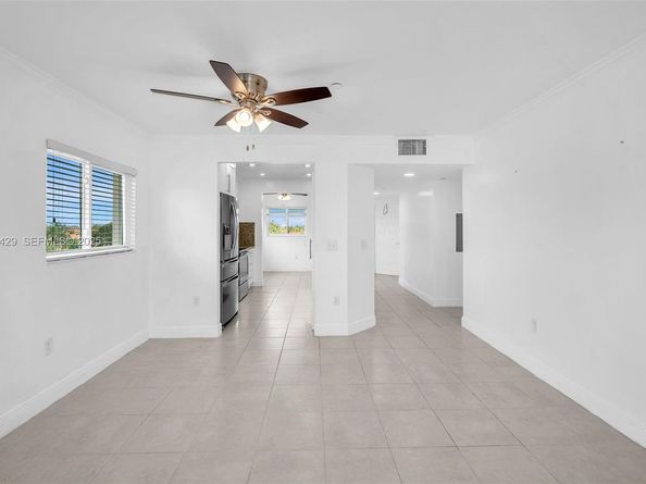 701 SW 142nd Ave 414S, Pembroke Pines FL 33027