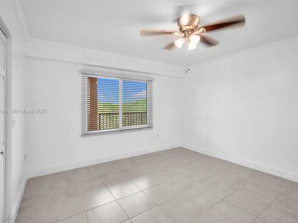 701 SW 142nd Ave 414S, Pembroke Pines FL 33027