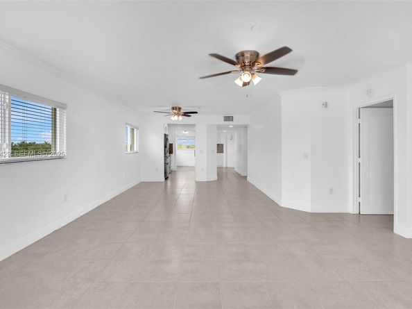 701 SW 142nd Ave 414S, Pembroke Pines FL 33027