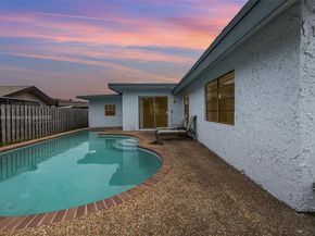 8205 SW 12th Pl, North Lauderdale FL 33068