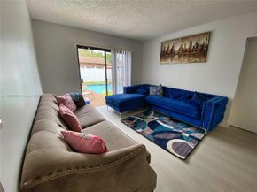 8205 SW 12th Pl, North Lauderdale FL 33068