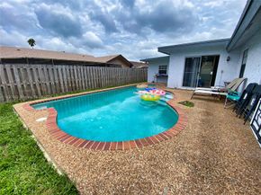 8205 SW 12th Pl, North Lauderdale FL 33068