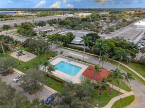 239 Mahogany Ter, Davie FL 33325