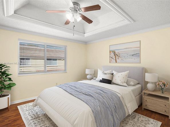 239 Mahogany Ter, Davie FL 33325