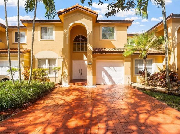 239 Mahogany Ter, Davie FL 33325