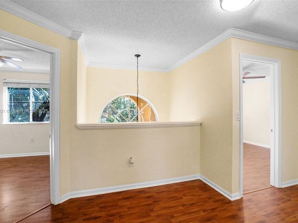 239 Mahogany Ter, Davie FL 33325