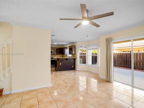 239 Mahogany Ter, Davie FL 33325