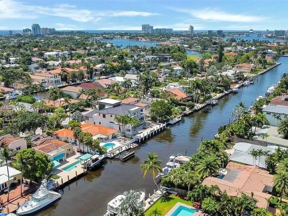 325 Bontona Ave, Fort Lauderdale FL 33301
