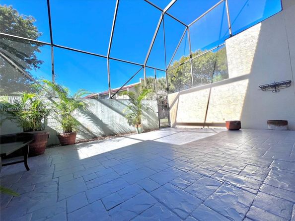 4530 NW 102nd Ct 4530, Doral FL 33178