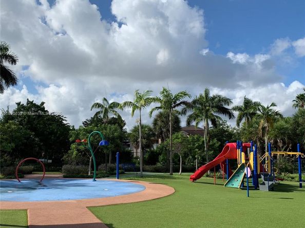 4530 NW 102nd Ct 4530, Doral FL 33178