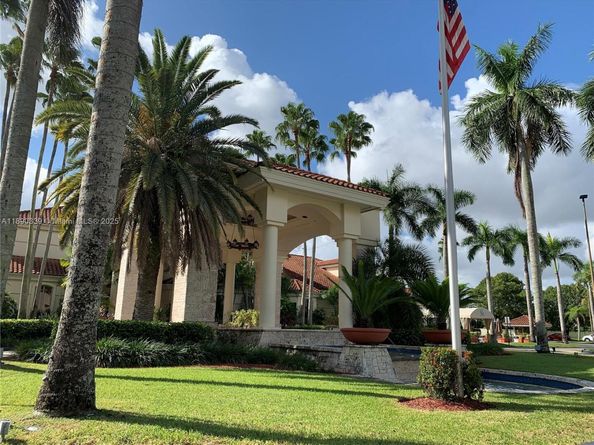 4530 NW 102nd Ct 4530, Doral FL 33178