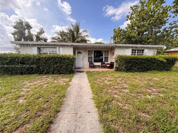 3351 NW 175th St, Miami Gardens FL 33056