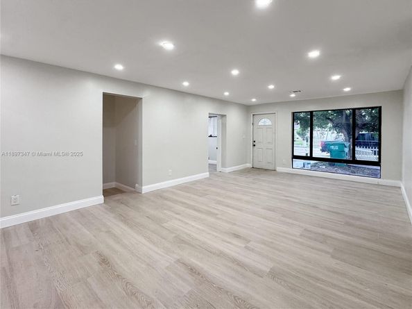 1449 SW 49th Ave, Fort Lauderdale FL 33317