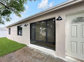 1449 SW 49th Ave, Fort Lauderdale FL 33317