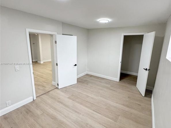 1449 SW 49th Ave, Fort Lauderdale FL 33317
