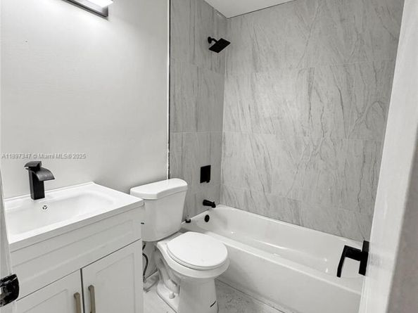 1449 SW 49th Ave, Fort Lauderdale FL 33317