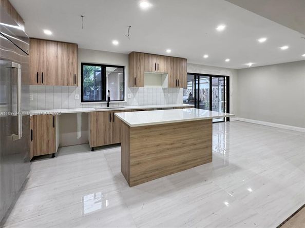 1449 SW 49th Ave, Fort Lauderdale FL 33317