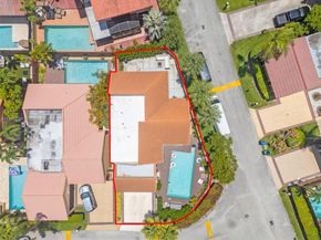 1006 NE 202nd Ln, Miami FL 33179