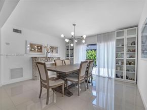 1006 NE 202nd Ln, Miami FL 33179