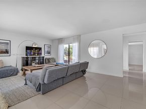 1006 NE 202nd Ln, Miami FL 33179