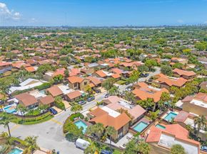 1006 NE 202nd Ln, Miami FL 33179