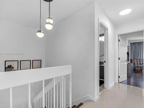 1006 NE 202nd Ln, Miami FL 33179