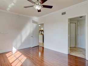 2424 Centergate Dr 204, Miramar FL 33025