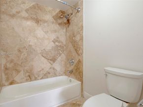 2424 Centergate Dr 204, Miramar FL 33025