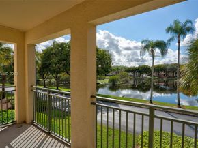 2424 Centergate Dr 204, Miramar FL 33025