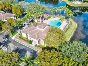 2424 Centergate Dr 204, Miramar FL 33025