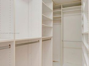 2424 Centergate Dr 204, Miramar FL 33025