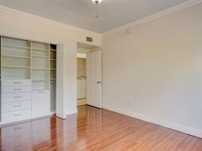 2424 Centergate Dr 204, Miramar FL 33025