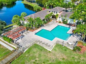 2424 Centergate Dr 204, Miramar FL 33025