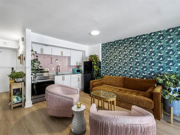 345 Ocean Dr 718, Miami Beach FL 33139