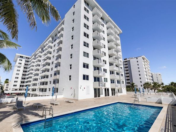 345 Ocean Dr 718, Miami Beach FL 33139
