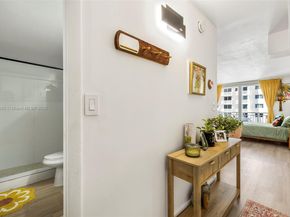 345 Ocean Dr 718, Miami Beach FL 33139