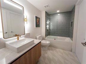 159 NE 6th St 2508, Miami FL 33132